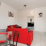 Jed\'S Apartment