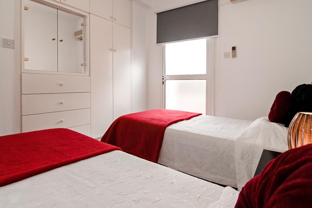 Jed's Apartment *